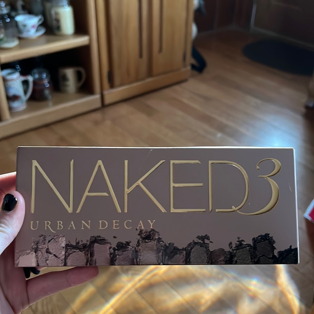 Urban Decay Naked 3